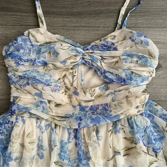 Lulus Arata Tiered Maxi Dress Small Beige Blue Floral Cutout Cottagecore Fairy - Picture 6 of 12